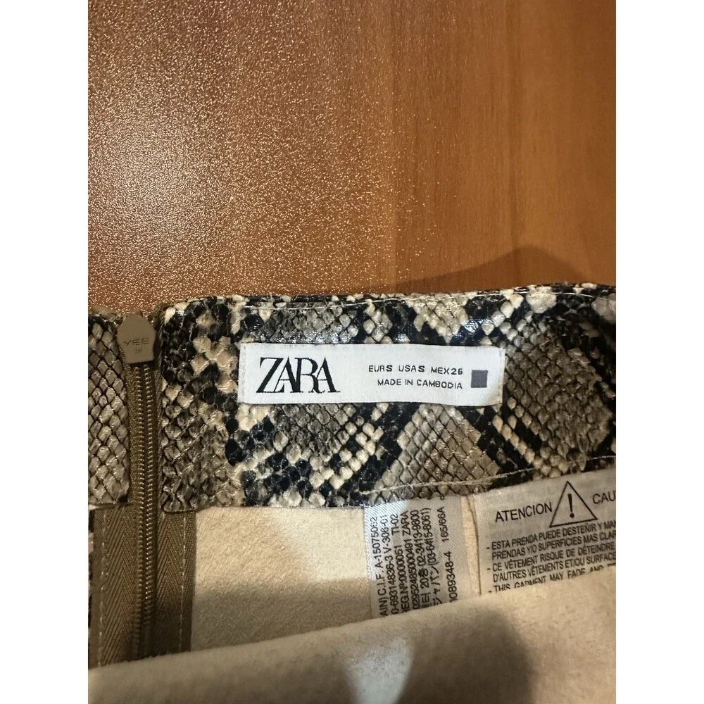 Zara snake print